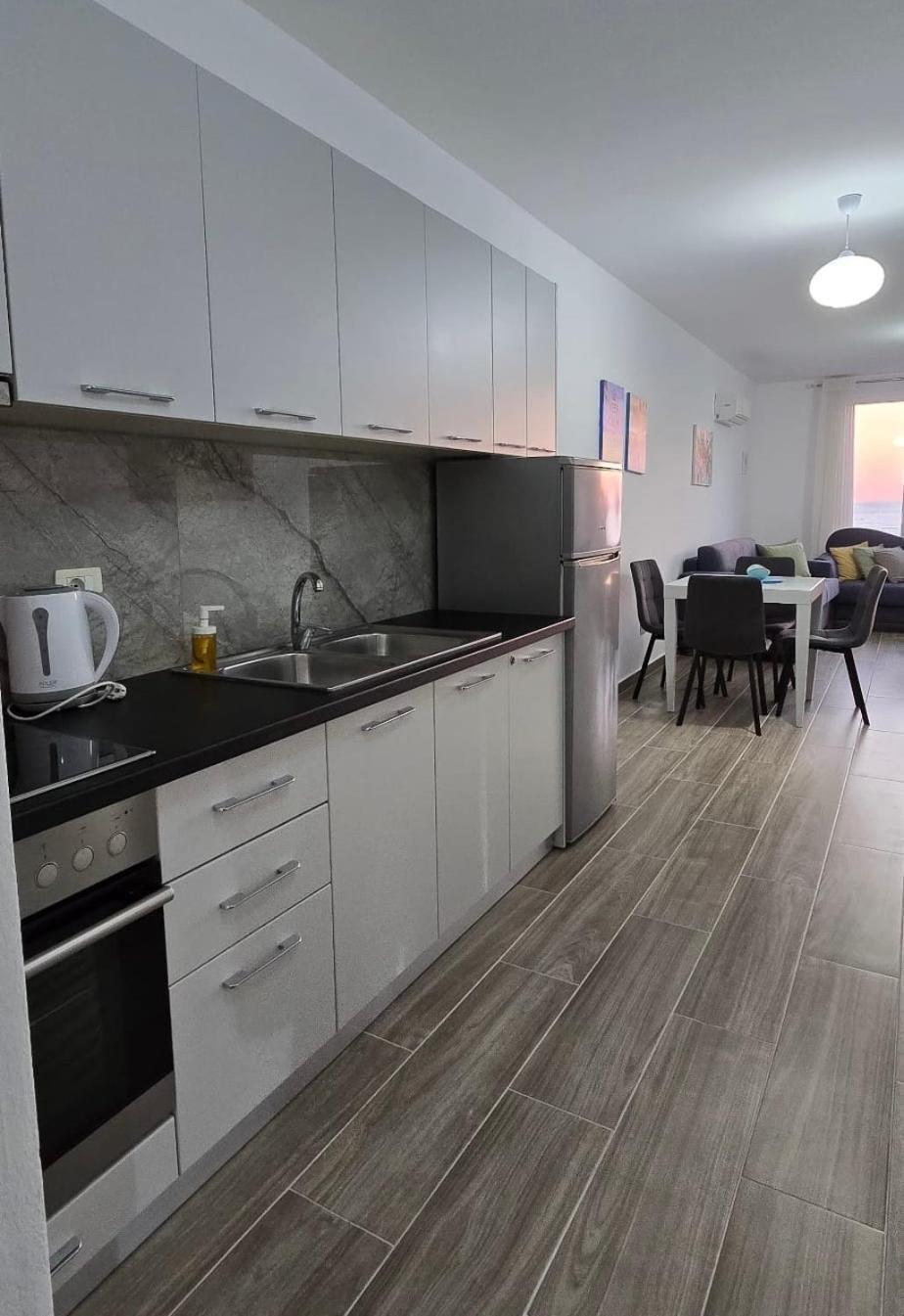 Sunny Bay Apartments Sarandë Exteriör bild