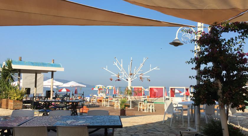Sunny Bay Apartments Sarandë Exteriör bild
