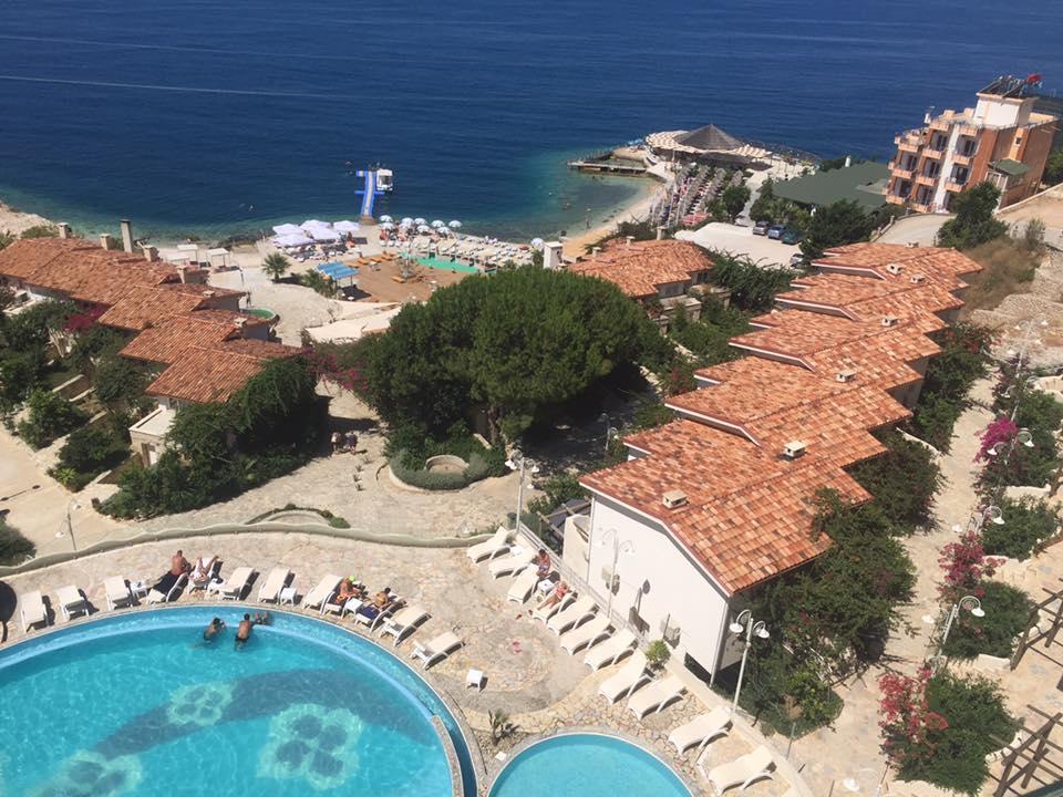 Sunny Bay Apartments Sarandë Exteriör bild