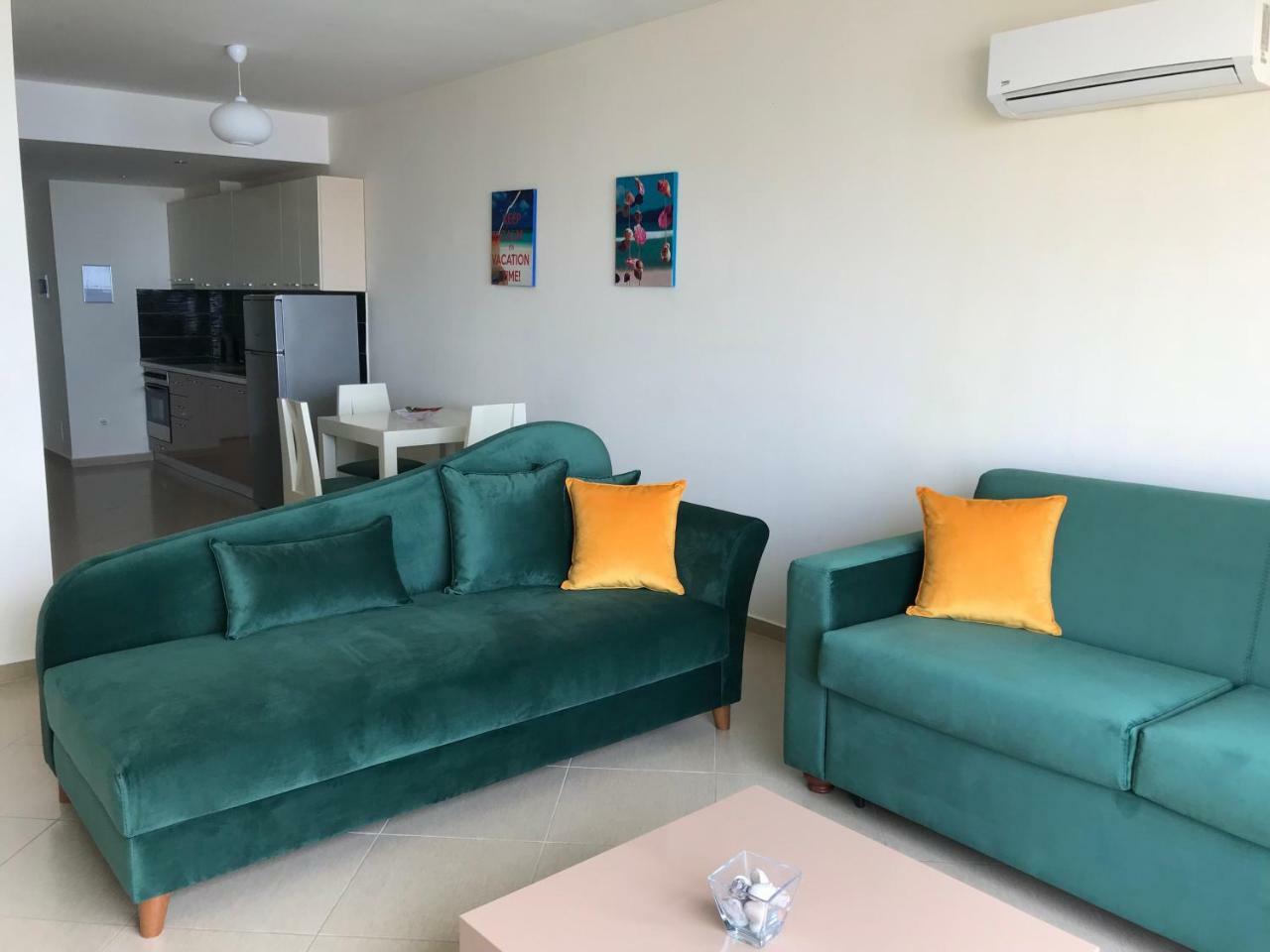 Sunny Bay Apartments Sarandë Exteriör bild